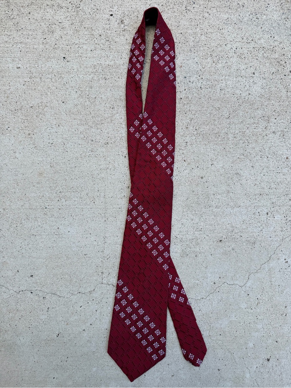 Vintage Stanicci Burgundy Ultra Wide 4.3” Geometric Retro Kipper Tie 80s